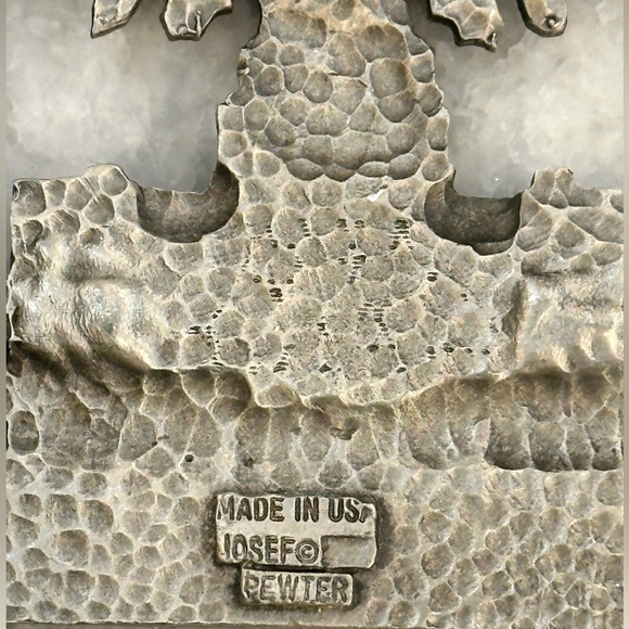 Season’s Greetings U.S. Capital Washington D.C. Christmas Ornament - Picture 3 of 4